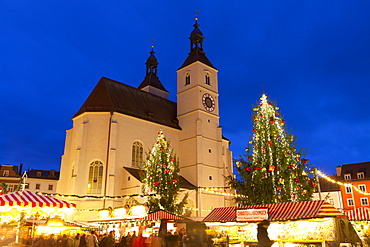 Christmas Market in Neupfarrplatz, Regensburg, Bavaria, Germany, Europe