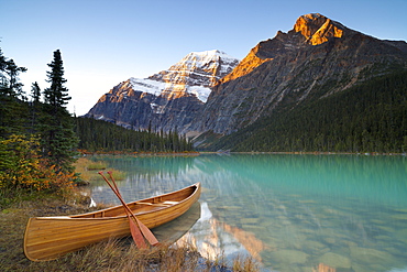 Canoe at Cavell Lake with Mount Edith Cavell in the background, Jasper National Park, UNESCO World Heritage Site, Rocky Mountains, Alberta, Canada, North America