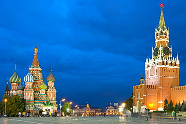 Red Square, St. Basil's Cathedral and the Savior's Tower of the Kremlin, UNESCO World Heritage Site, Moscow, Russia, Europe