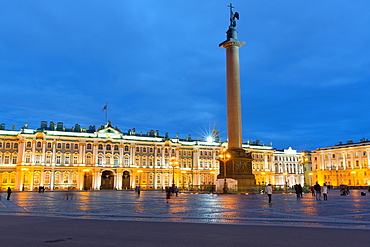 Dvortsovaya Square (Palace Square) with Alexander Column and the Winter Palace of the State Hermitage Museum lit up at night, UNESCO World Heritage Site, St. Petersburg, Russia, Europe