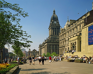 Town Hall and Art Gallery, Leeds, Yorkshire, England, United Kingdom, Europe