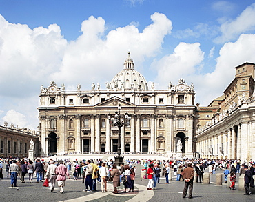 St. Peter's Square, Vatican, Rome, Lazio, Italy, Europe