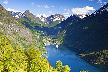 Cruise boat in Geiranger Fjord, UNESCO World Heritage Site, More og Romsdal, Norway, Scandinavia, Europe 