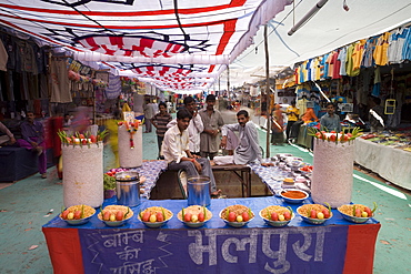 Gandhi Chowk Markets, Jaisalmer, Western Rajasthan, India, Asia