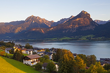 Elevated view over St. Wolfgang, Wolfgangsee lake, Flachgau, Salzburg, Upper Austria, Austria, Europe