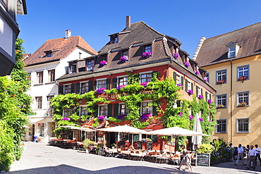 Hotel and vine tavern Lowen at the town square, Meersburg, Lake Constance, Baden Wurttemberg, Germany, Europe