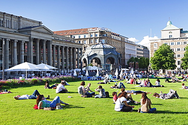 Schlossplatz Square with Musikpavillon and Konigsbau shopping center, Stuttgart, Baden Wurttemberg, Germany, Europe