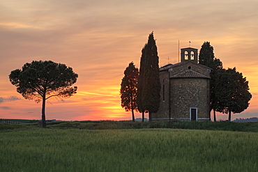 Cappella di Vitaleta, Val d'Orcia, UNESCO World Heritage Site, Tuscany, Italy, Europe 