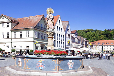 Mondsichelmadonna sculpture, Marienbrunnen Fountain, Market Place Schwabisch Gmund, Baden Wurttemberg, Germany, Europe