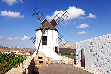 Windmill museum (Centro de Interpretacion de los Molinos), Tiscamanita, Fuerteventura, Canary Islands, Spain, Europe 