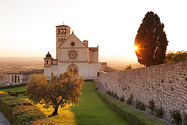 Basilica of San Francesco, UNESCO World Heritage Site, Assisi, Perugia District, Umbria, Italy, Europe