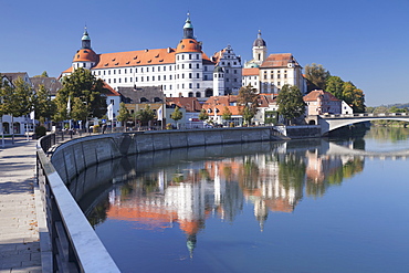 Donaukai quai, Neuburg Residenzschloss Castle, Neuburg an der Donau, Bavaria, Germany, Europe