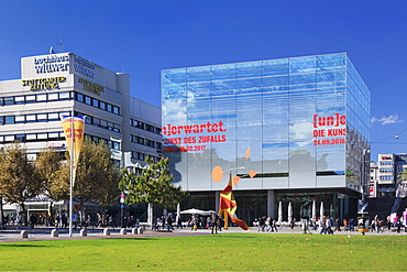 Kunstmuseum, Schlossplatz Square, Stuttgart, Baden-Wurttemberg, Germany, Europe