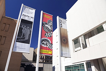 Museu d'Art Contemporani de Barcelona (MACBA), architect Richard Meier, El Raval, Barcelona, Catalonia, Spain, Europe