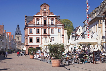 Maximilianstrasse, Alte Muenz building, Altpoertel Gate, Speyer, Rhineland-Palatinate, Germany, Europe