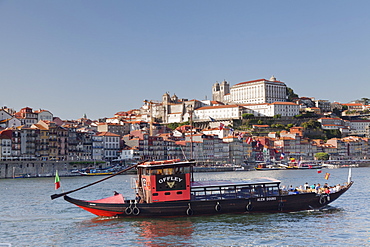 Rabelos boat, Ribeira District, UNESCO World Heritage Site, Se Cathedral, Palace of the Bishop, Porto (Oporto), Portugal, Europe