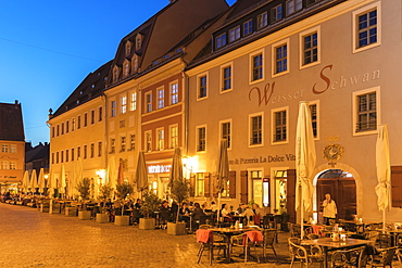 Sidewalk restaurants at the market place, Pirna, Saxon Switzerland, Saxony, Germany, Europe