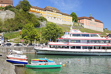 Passenger ferry below the New Castle, Meersburg, Lake Constance, Baden-Wurttemberg, Germany, Europe