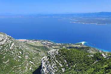 View from Vidova Gora to Bol, Zlatni Rat beach and Hvar Island, Brac island, Dalmatia, Croatia, Europe 