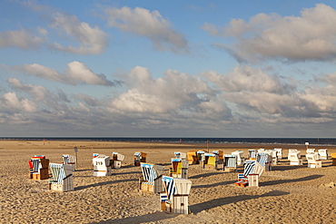 Beach chairs on the beach of Sankt Peter Ording, Eiderstedt Peninsula, Nordfriesland, Schleswig Holstein, Germany, Europe 