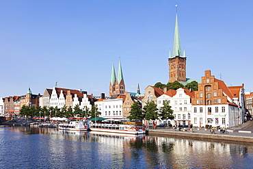 River Trave, Stadttrave with Petri church and Marien church, Lubeck, Schleswig Holstein, Germany, Europe