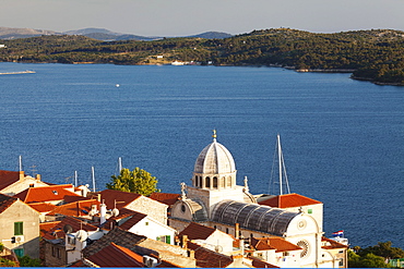 View of the old town and cathedral of St. Jacob (Cathedral of St. James), UNESCO World Heritage Site, Sibenik, Knin Region, Dalamtia, Croatia, Europe