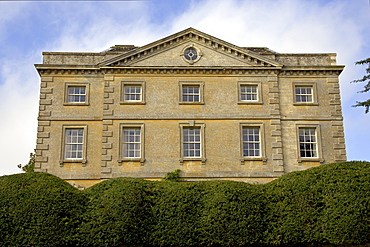 Front elevation of a grand house in the Cotswolds, Oxfordshire, United Kingdom