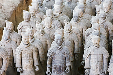 Infantry men figures in Pit 1 at Qin Museum, exhibition halls of Terracotta Warriors, Xian, China