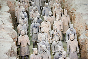 Infantry men figures in Pit 1 at Qin Museum, exhibition halls of Terracotta Warriors, Xian, China