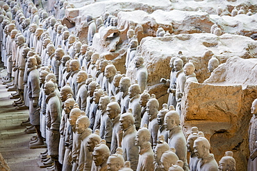 Infantry men figures in Pit 1 at Qin Museum, exhibition halls of Terracotta Warriors, Xian, China