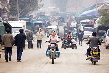 Market day in the town of Baisha, near Guilin, China