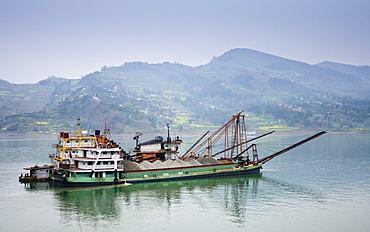 Transportation of cement by boat on the Yangtze River, China