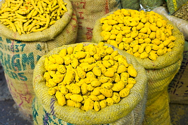 Yellow turmeric on sale at Khari Baoli spice and dried foods market, Old Delhi, India