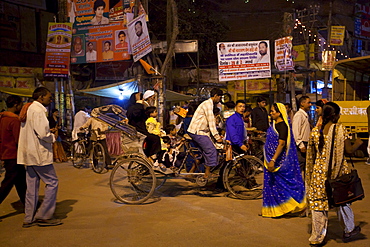 Huge crowds for holy Festival of Shivaratri in the streets of the holy city of Varanasi, Benares, Northern India