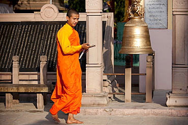 Buddhist monk at Sri Lankan Buddhist Temple, Mulagandhakuti Vihara, near Varanasi, Benares, Northern India