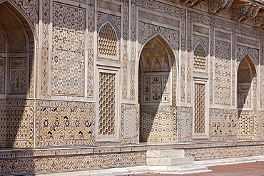 Tomb of Etimad Ud Doulah, 17th Century Mughal tomb built 1628, Agra, India