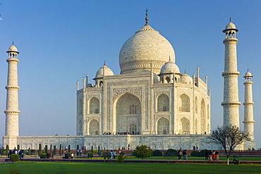 The Taj Mahal mausoleum southern view at dawn, Uttar Pradesh, India