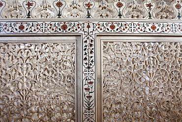 The Taj Mahal mausoleum detail of Pietra Dura jewels inlaid in marble and latticed screens, Uttar Pradesh, India