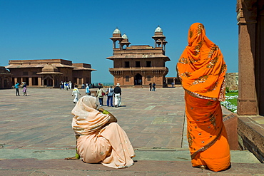 Tourists at Fatehpur Sikri 17th Century historic palace and city of Mughals, UNESCO World Heritage Site at Agra, Northern India