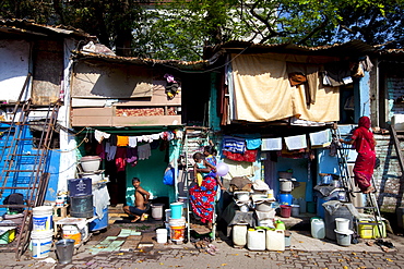 Slum housing and slum dwellers in Mahalaxmi area of Mumbai, India