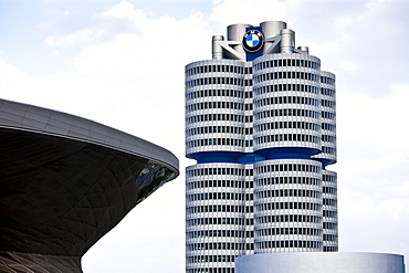 Modern architecture at the BMW Headquarters office blocks, showroom, museum and customer collection centre in Munich, Bavaria, Germany