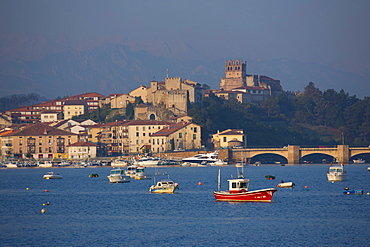 San Vicente de la Barquera, maritime town and holiday resort in Cantabria, Northern Spain