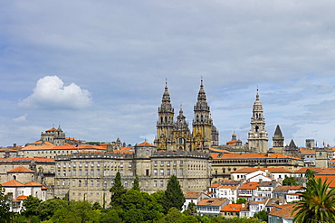 Roman Catholic cathedral, Catedral de Santiago de Compostela, cityscape from Alameda Park, Galicia, Northern Spain