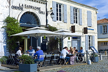 Traditional French street cafe, La Sarrasine Creperie and Grill at St Martin de Re,  Ile de Re, France