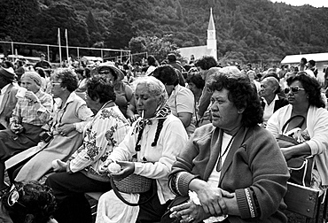 Local spectators at traditional maori ceremony, New Zealand