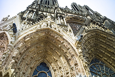 Statues cleaned during renovation and cleaning works at Reims Notre Dame Cathedral, UNESCO World Heritage Site, Reims, Champagne-Ardenne, France