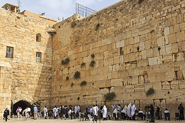 Men's Section, Western (Wailing) Wall, Temple Mount, Old City, Jerusalem, UNESCO World Heritage Site, Israel, Middle East