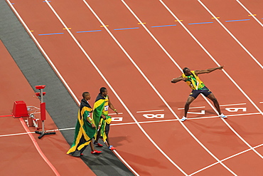 Usain Bolt after winning Men's 200m final, strikes lightning bolt pose, Stadium, London 2012, Olympic Games, London, England, United Kingdom, Europe