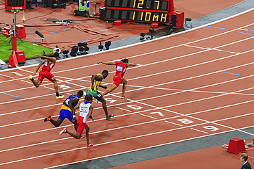 Aries Merritt, United States, crosses finish line, Men's 110m hurdles final, Stadium, London 2012, Olympic Games, London, England, United Kingdom, Europe