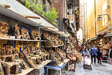 Via San Gregorio Armeno, famous for presepi (Christmas cribs), City of Naples Historic Centre, UNESCO World Heritage Site, Naples, Campania, Italy, Europe